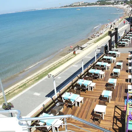 Club Otel 3*