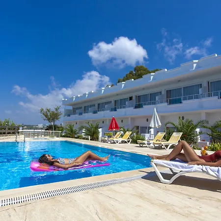 Club Hotel Side