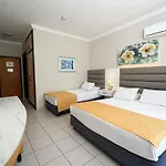 Club Hotel Side