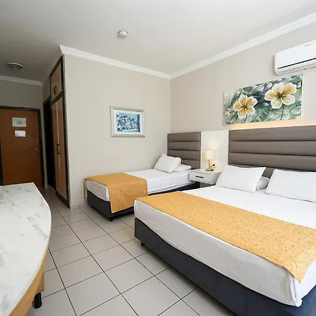 Side Beach Hotel ホテル シダ