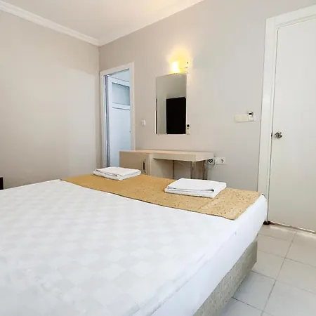 Side Beach Hotel 3*