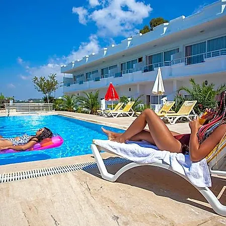 Отель Side Beach Hotel 3*