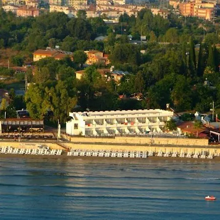 Side Beach Club Side