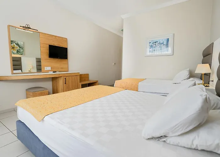 Hotel Side Beach Club 3*