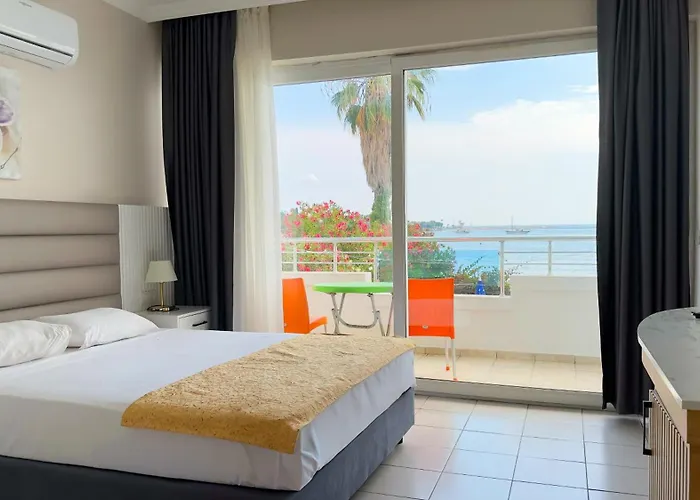 Side Beach Club 3* Side