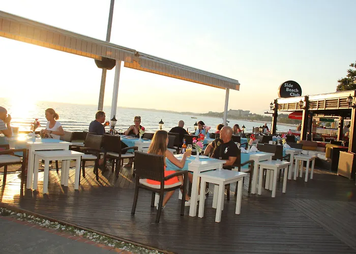 Side Beach Club Side