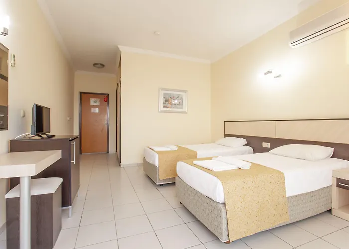 Side Beach Club Hotel 3*