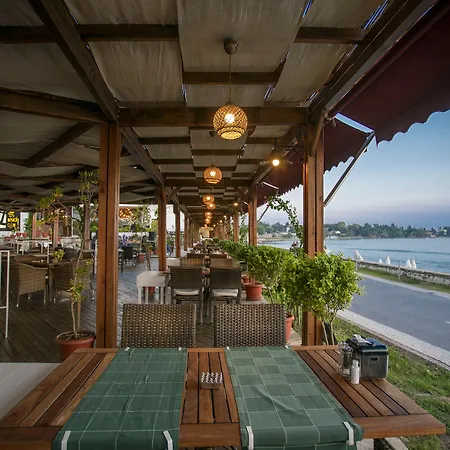 Club Hotel