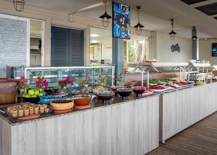 Hotell Side Beach Club