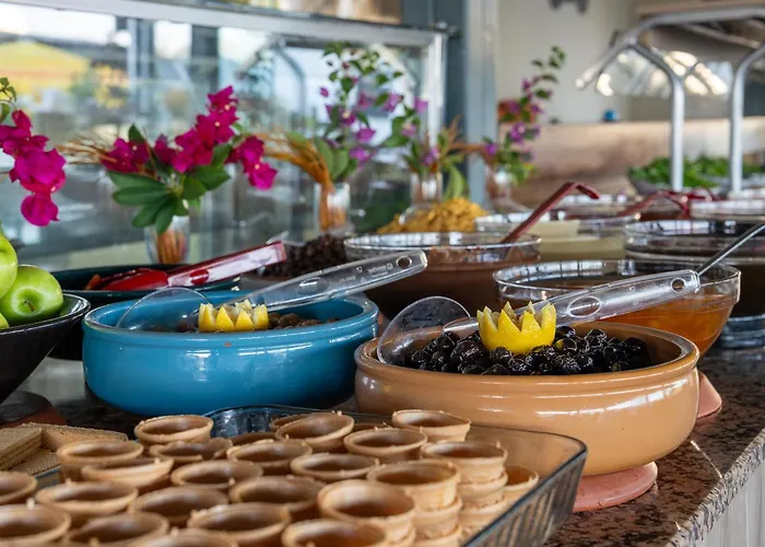 Side Beach Club 3* Side