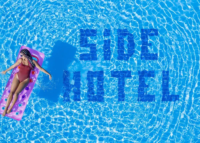 Side Beach Club Side